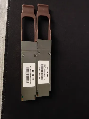 TRANSCEPTOR ÓPTICO, QSFP 40G, SR4, 300M - MPO