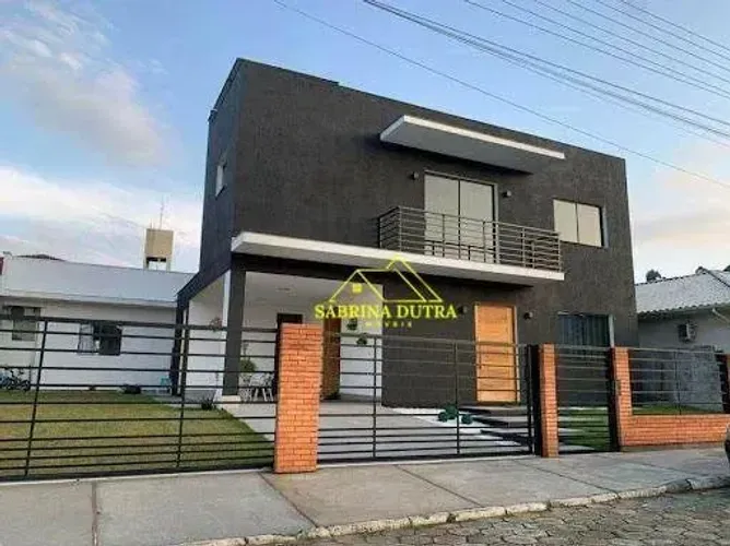 Casa com 4 dormitórios à venda, 270 m² por R$ 2.200.000,00 - Canasvieiras - Florianópolis/