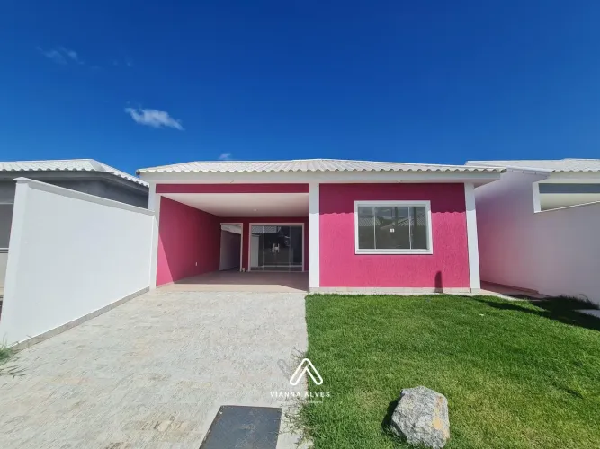 Casa com 3 dormitórios sendo 2 suítes à venda, 112 m² por R$ 600.000 - Cajueiros