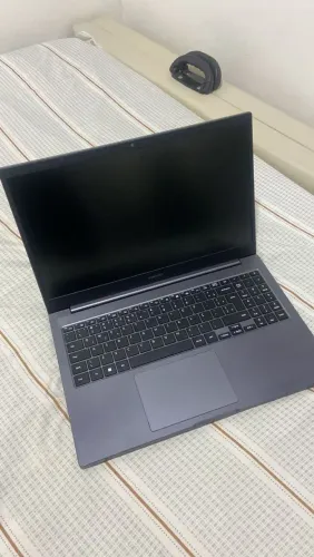 Samsung Booker Windows 11