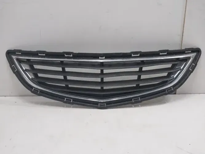 Grade Dianteira Gm Onix 2013 A 2016 Original Usado 21546