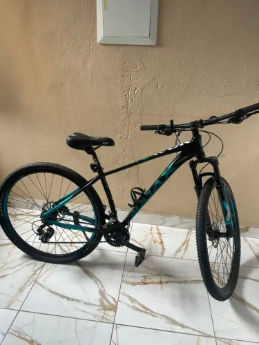 Bicicleta semi nova
