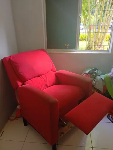 Poltrona reclinavel com apoio p/ pernas