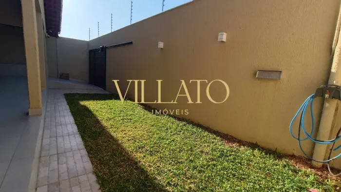 Linda casa sozinha no lote Jardim Petrópolis Goiânia/GO