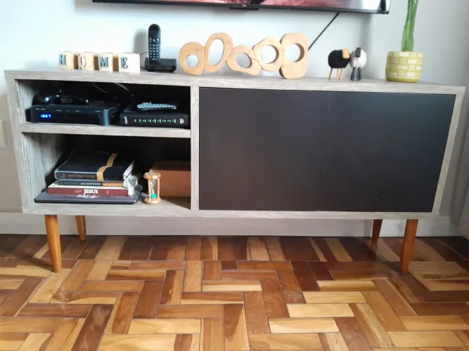 Rack que faltava na sua sala!
