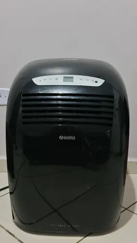 AR CONDICIONADO PORTÁTIL 