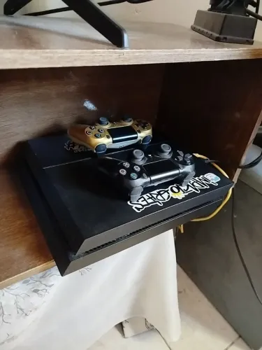 Playstation 4 / 500gb 