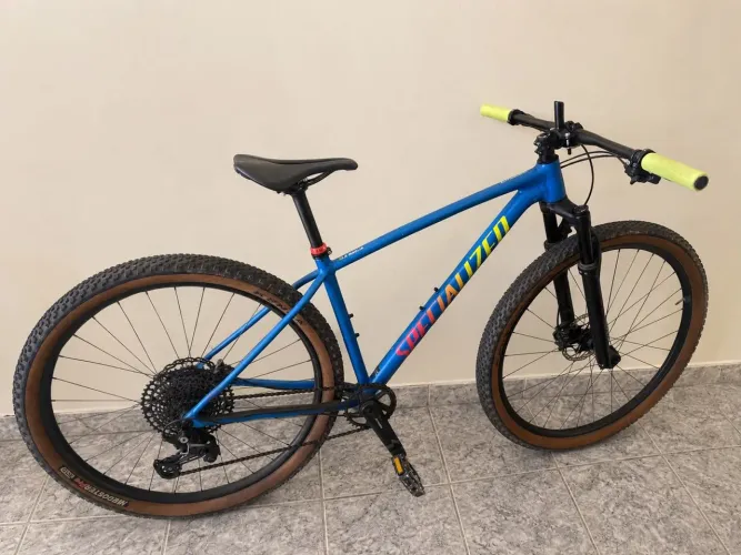 Bicicleta Specialized Chisel Aro 29