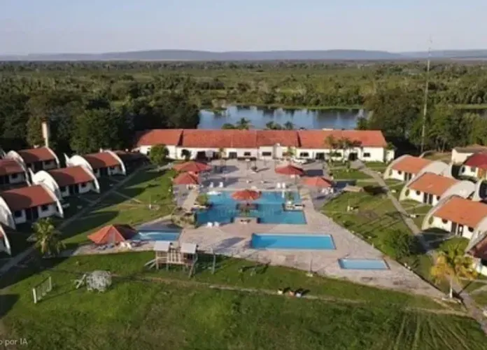 Fantástico Hotel À Venda em Cáceres, Mato Grosso, com 609 hectares.