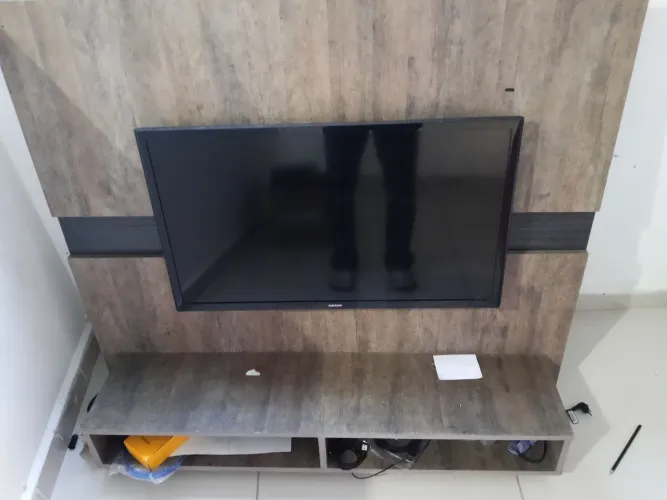 SAMSUNG DE 32 COM PAINEL OS 2 POR 500