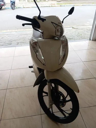 Honda biz 2024 top de linha estado de zero