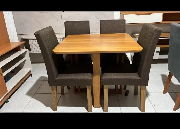 MESA DE JANTAR EM MDF