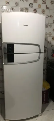 Vendo geladeira Consul Frost Free em ótimo estado com vários compartimentos