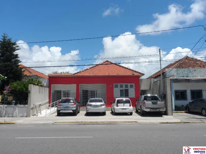 Galpão/Prédio Comercial para Locação em Bairro Novo