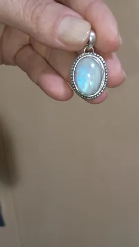Pingente em prata 925 com pedra da lua