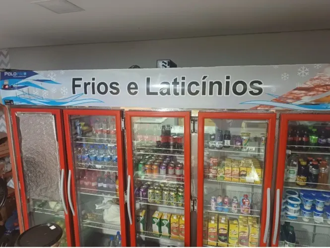 Vendo Freezer é usado e funcionando perfeitamente,motivo da venda(desocupar espaço)