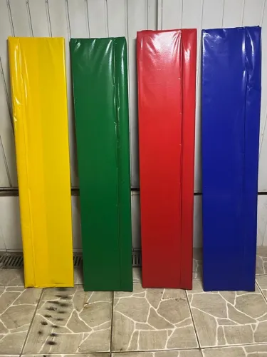4 Madeira para piscina de bolinha 