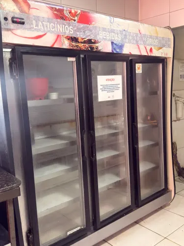 Refrigerador Expositor Polar 3 Portas de Vidro