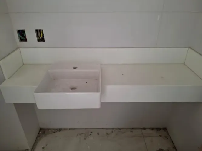 Prestador de Serviços (Pedreiro, Carpinteiro, Azulejista, Encanador, Eletricista)