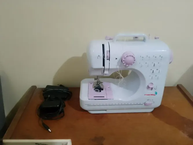 Máquina de costura