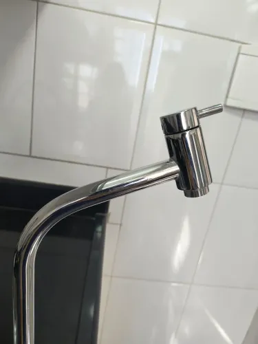 Vendo uma torneira de inox da deca