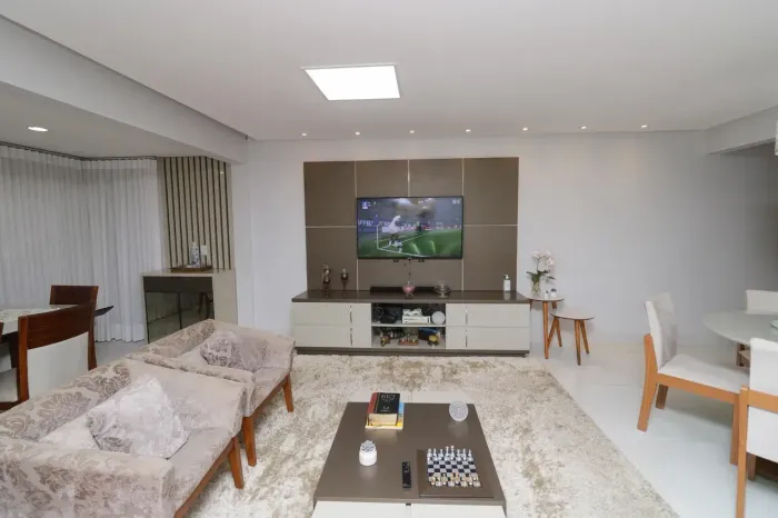 TENDENCE 109M2  REFORMADO 03 SUÍTES
