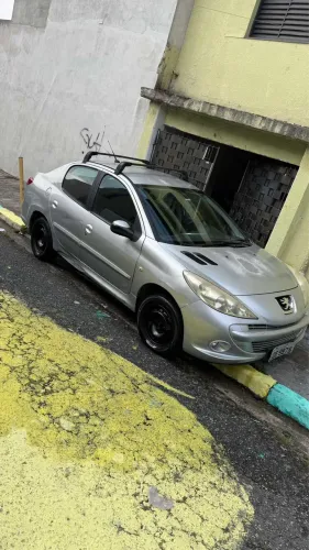 Peugeot 207 Sed. Passion XR Sport 1.4 Flex 8V 4P 2013