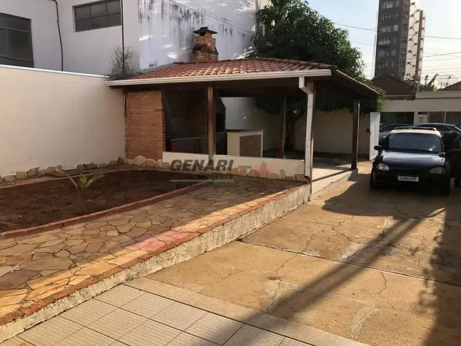 Sobrado com 4 dormitórios à venda, 250 m² por R$ 1.350.000,00 - Centro - Indaiatuba/SP