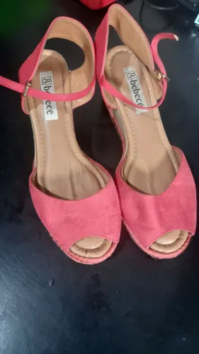 Vendo sandalia feminina plataforma seminova Num 36