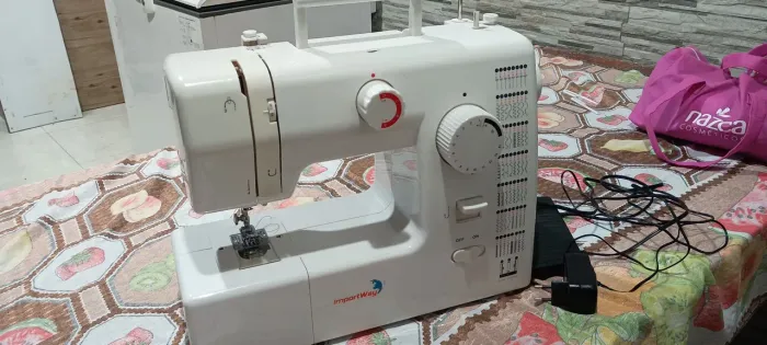 Máquina de costura 