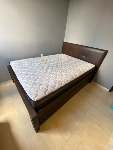 Cama Casal Madeira Maciça com cama auxiliar solteirão