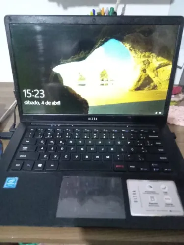 Notebook ultra Multilaser em perfeito estado