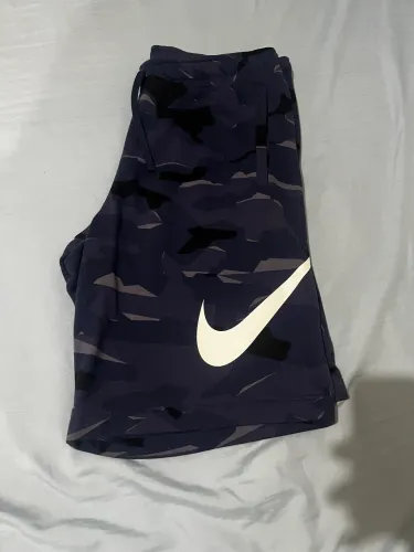 Bermuda  moletom Nike