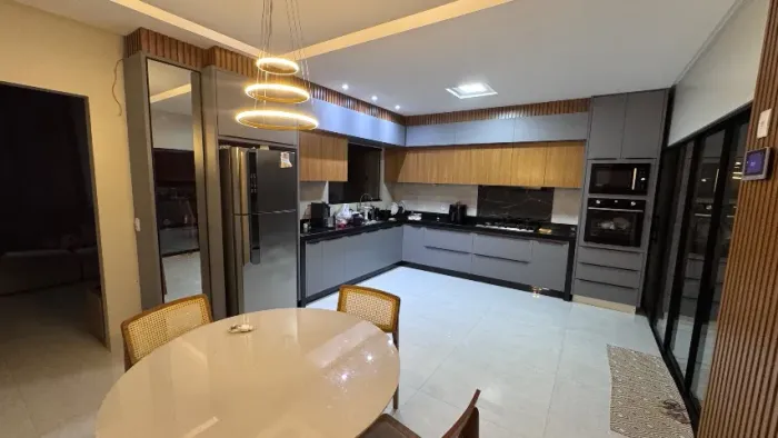 Aluguel de Casa alto padrão em formosa