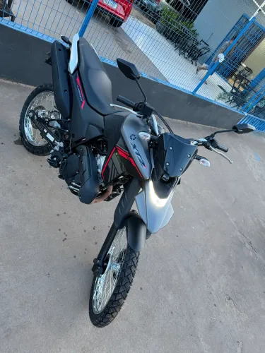 Vendo Lander 2025 OPORTUNIDADE