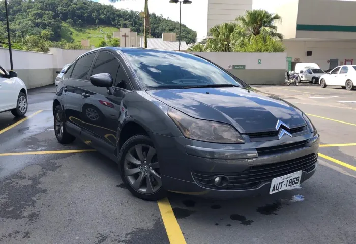 Citroen C4 GLX 2.0 Flex 16V 5P Aut. 2012