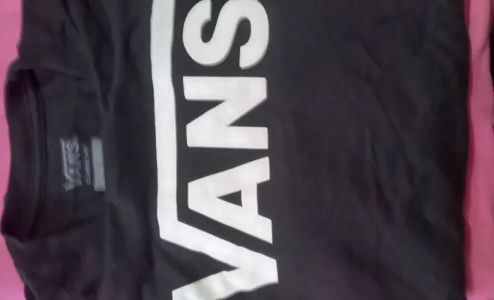 Camiseta Vans manga longa unissex, tamanho P.