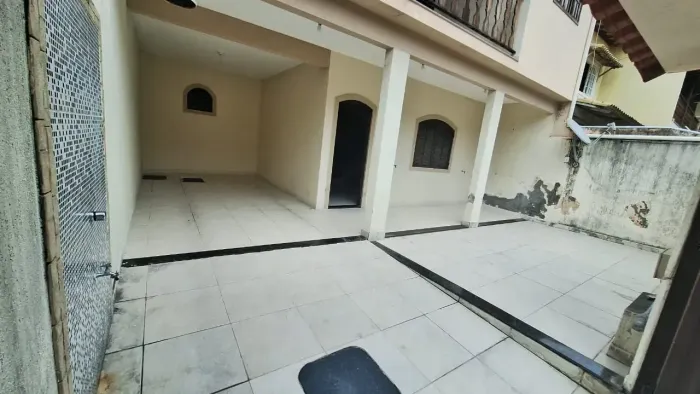 linda casa em condomínio para vender