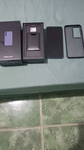 Vendo s24 plus 512gb novinho.