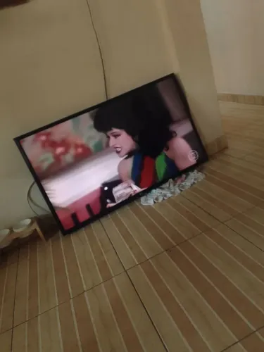 Tv smart lg 43 funciona perfeitamente. Retirada no Barreiro