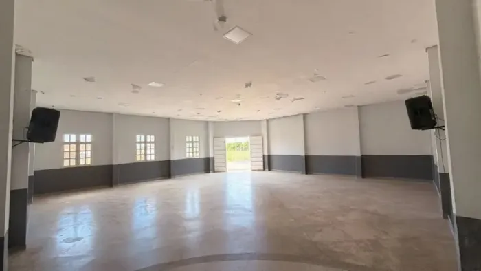 GALPÃO 200M² COM BANHEIROS E SALAS CLIMATIZADOS NO RESIDENCIAL BELA GOIANIA-62- *