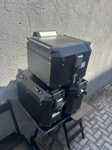 Conjunto baú Triumph 120