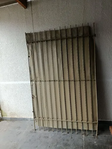 Portão de ferro
