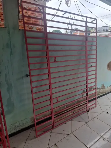 Vendo 6 grades para portas e janelas em bom estado 