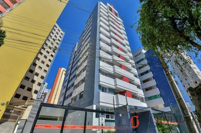 Cobertura para venda ou locação com 134 metros quadrados com 2 quartos em Cristo Rei - Cur