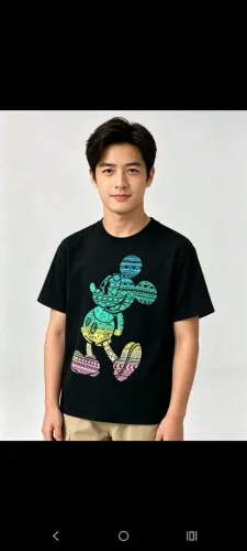 Camiseta Disney Arco Íris Mickey G