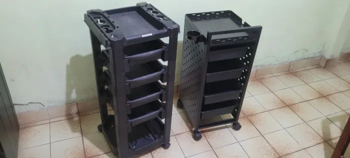 Combo 2 Carrinhos Auxiliares para Salão de Beleza / Cabeleireiro (Oportunidade)<br>