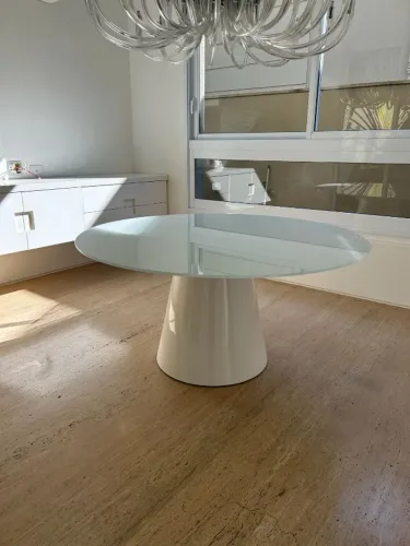 Mesa de Jantar Redonda Laca Branca Breton 1.5m