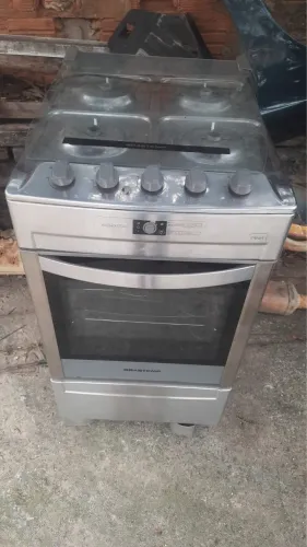 Vendo fogão semi novo