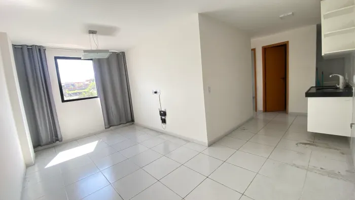 Alugo no Centenário